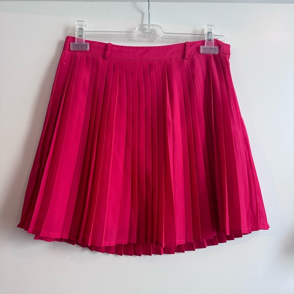 Mini skirt.